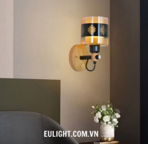 đèn gắn tường đế gỗ VK4672