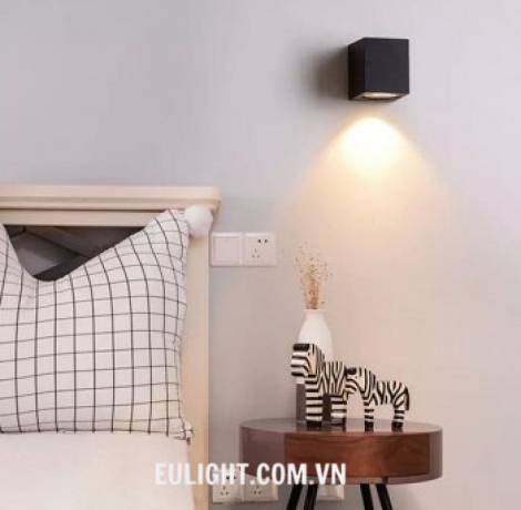 đèn hắt gắn tường VNT611