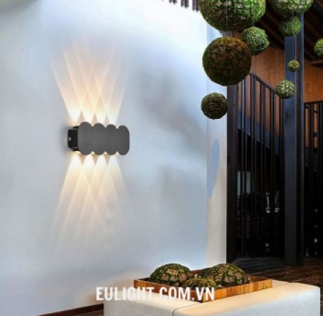 đèn hắt gắn tường VNT634