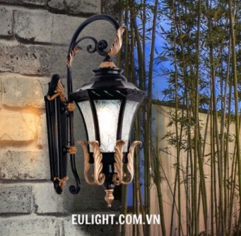 đèn gắn tường thân đen TD142