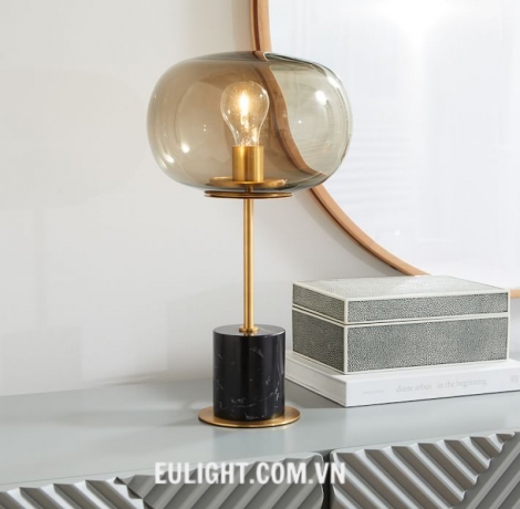 Đèn để bàn chao thủy tinh DB6020