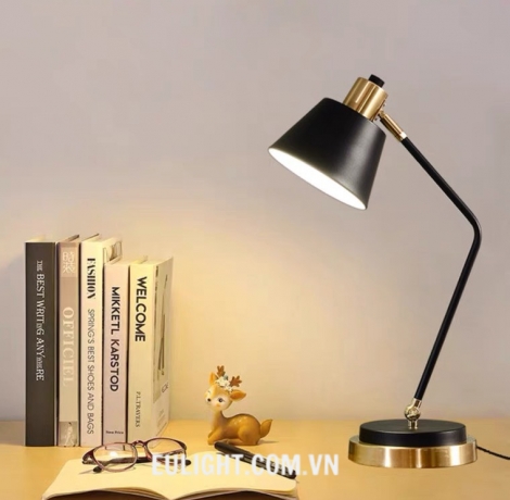 Đèn bàn đọc sách DB380