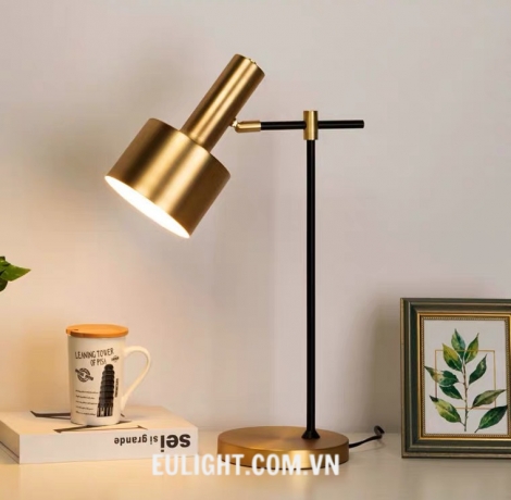 Đèn bàn đọc sách DB390