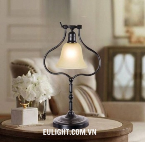 Đèn để bàn phong cách bắc âu DB604