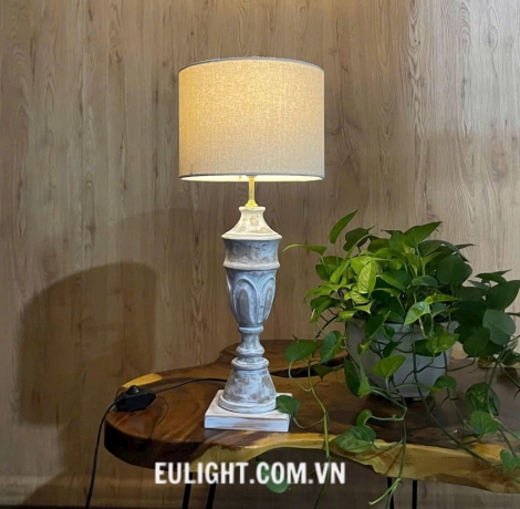 đèn bàn gỗ chao vải DBG164