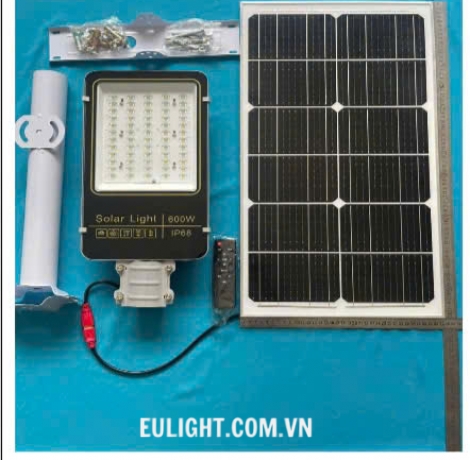 Đèn cần dùng pin năng lượng NLMTSL600